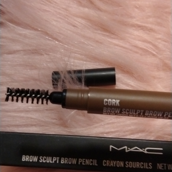 NEW MAC BROW SCULPT BROW PENCIL IN CORK - Picture 3 of 5